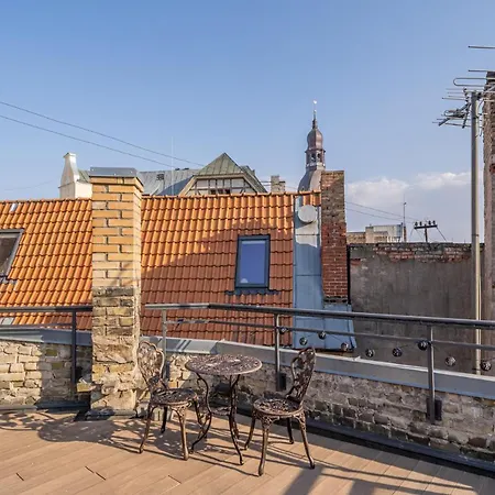 Apartment Awesome Old Town Rooftop With Terrace